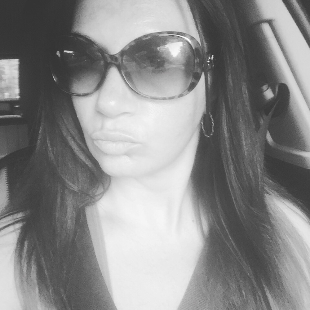 Meet your Posher, Paola
